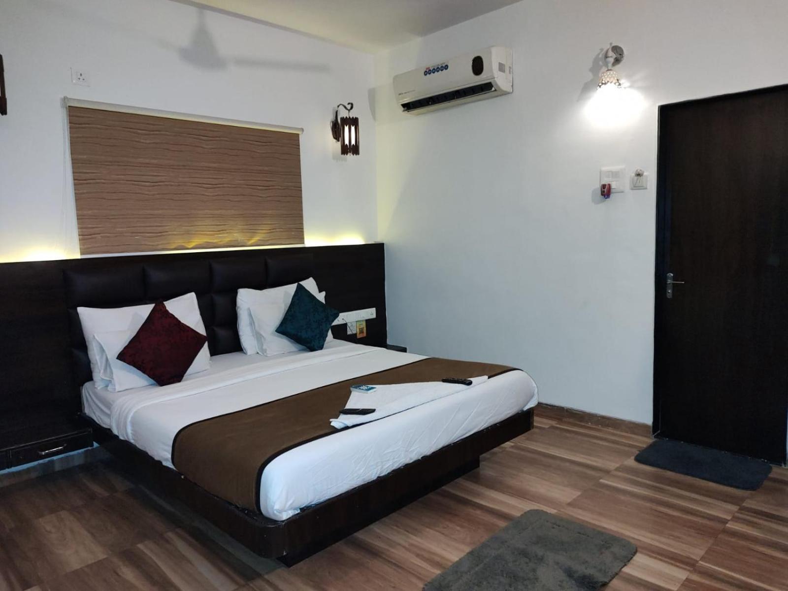 Hotel Saikripa Imperial 다만 외부 사진