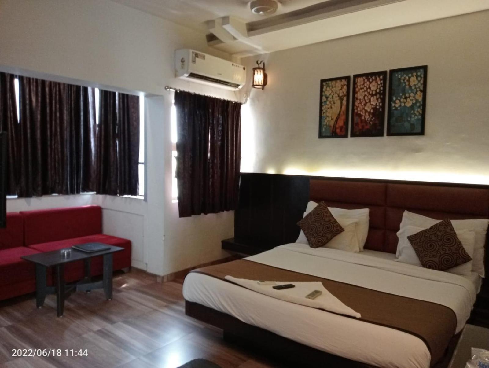 Hotel Saikripa Imperial 다만 외부 사진
